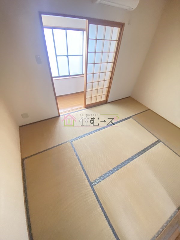 小路借家 ベッドルーム