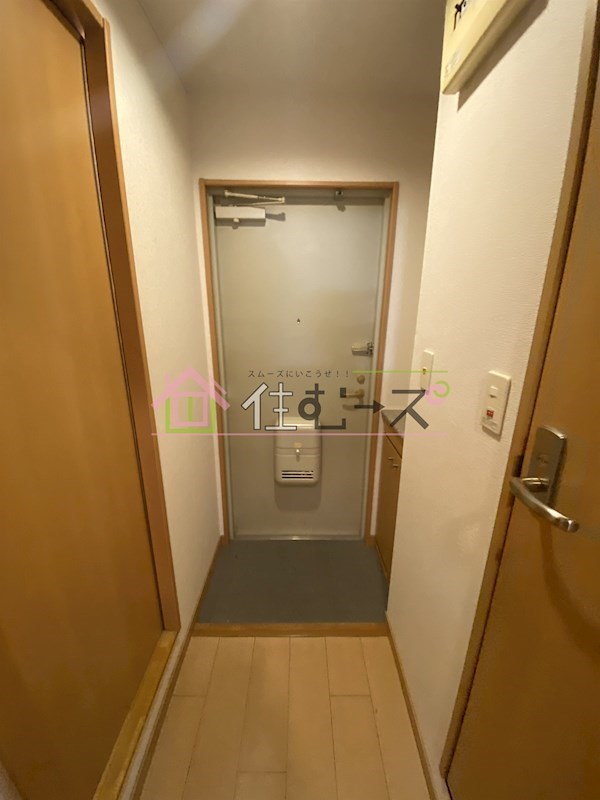 ドミールアプリコット 玄関