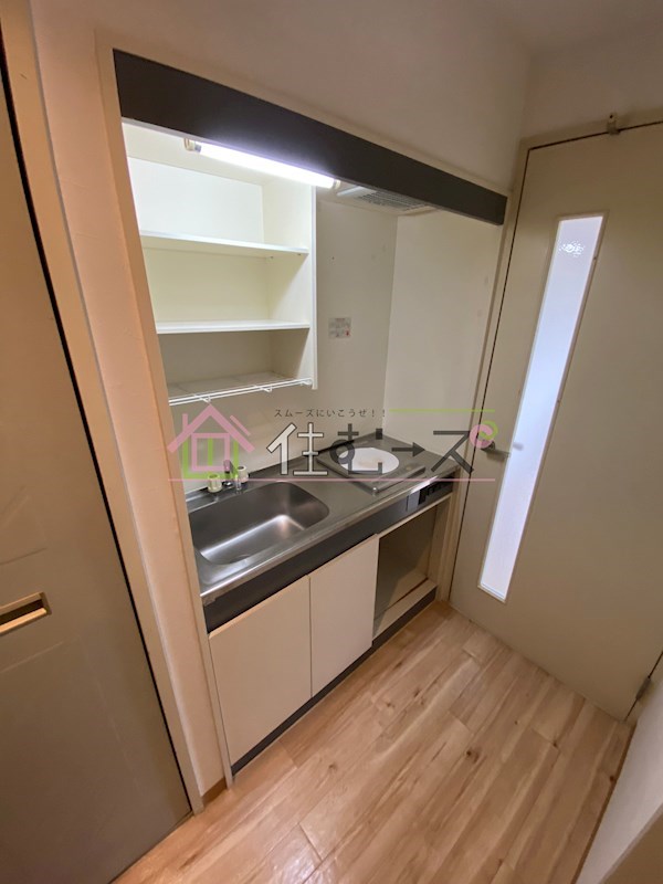 ロイヤルハイツ西淡路PartⅡ キッチン