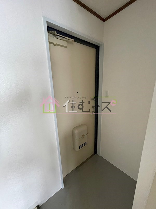 シェレ今里 玄関