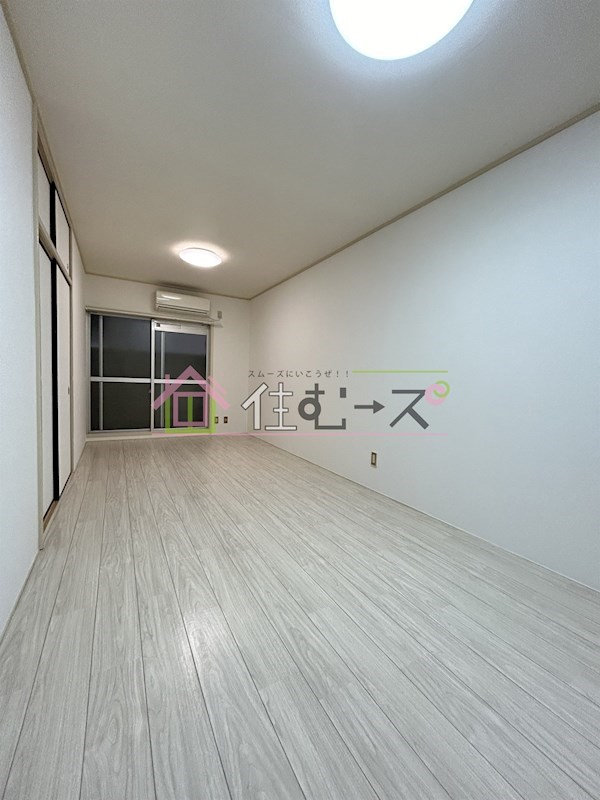 ルンルン桑津 ベッドルーム