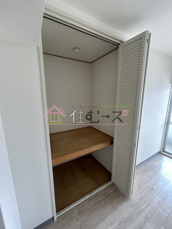 ダゼアマンション 収納