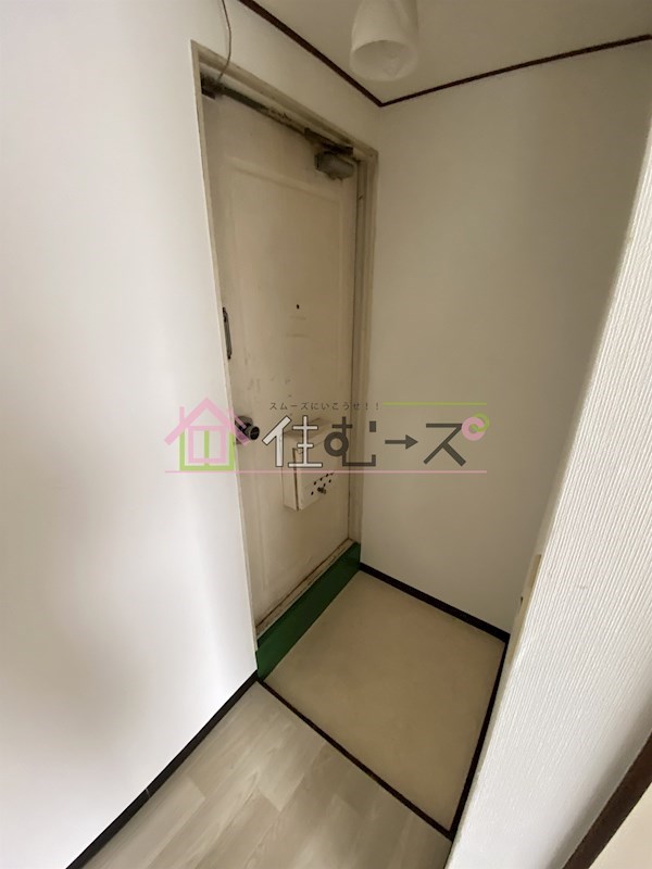 シャトー映光 玄関