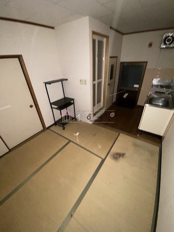 中川東アパート リビング