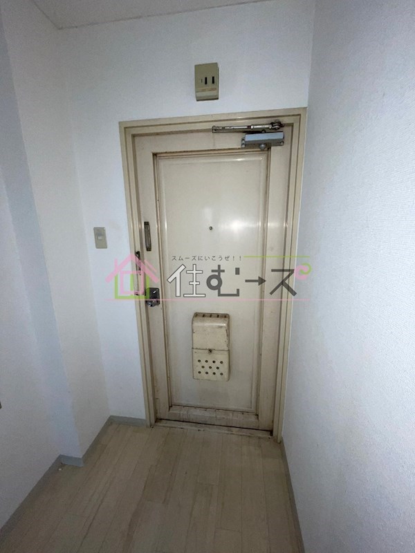 アークハイツ平野 玄関
