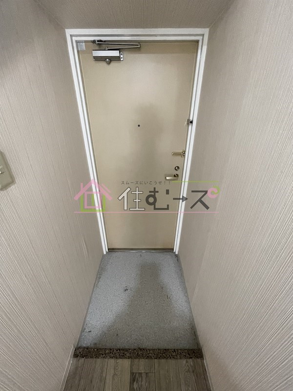 オフィスポート本町WEST 玄関