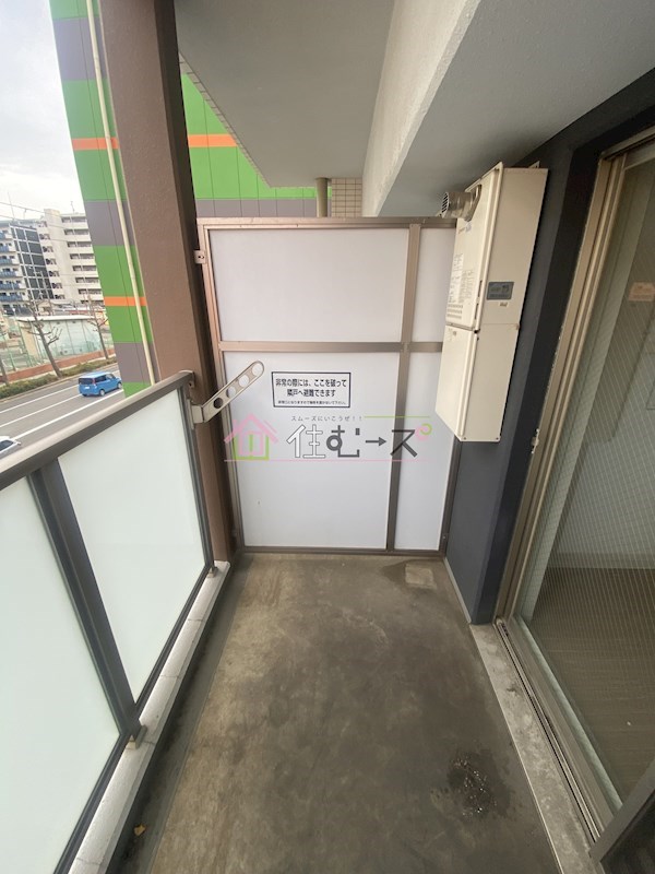 メゾンキコー難波南 ベランダ