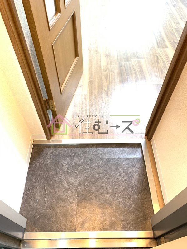 ゼブラ 玄関