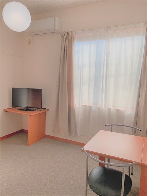 レオパレス水堂 ベッドルーム