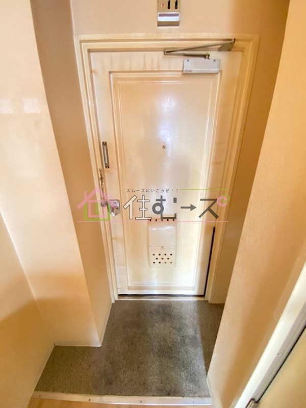 レガーレ関目 玄関