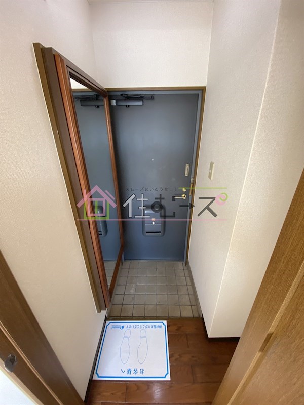 メゾングレース 玄関