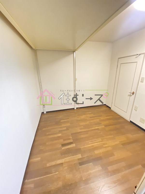 リヴァー住之江 リビング
