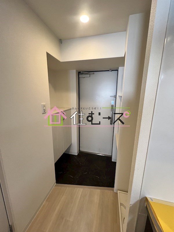 ワールドアイ阿波座WEST 玄関