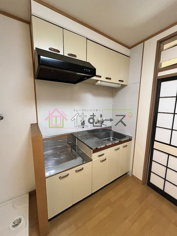 エスタバウ南堀江C棟 キッチン