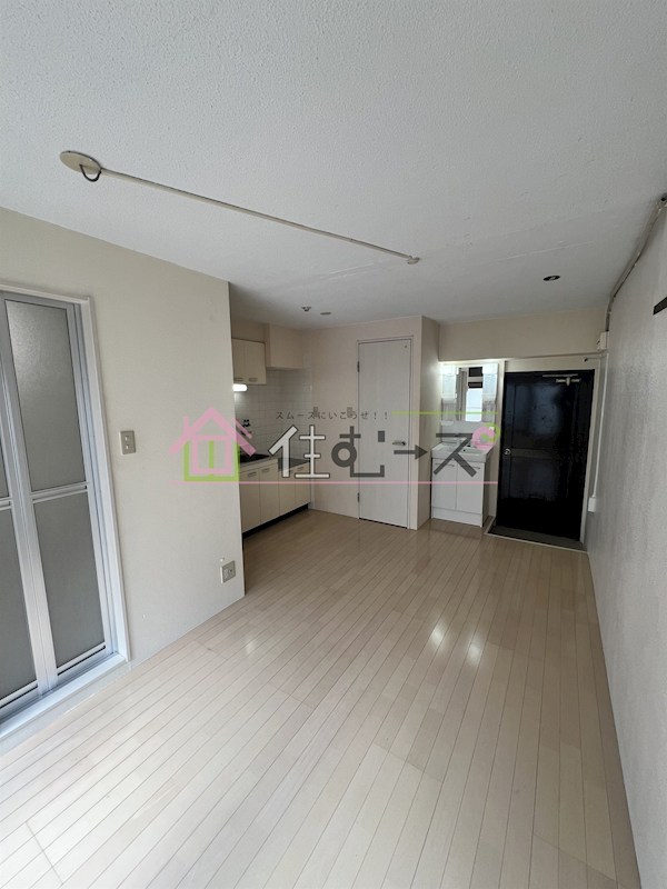 ヴィラナリー淡路 リビング