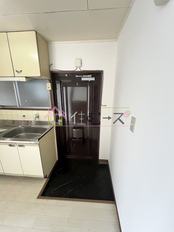 三賀マンション 玄関