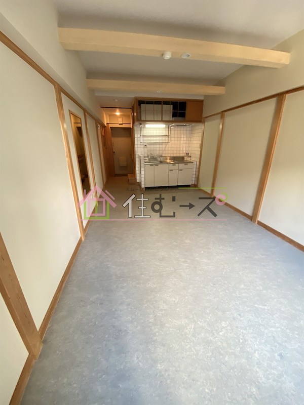 新大阪コーポビアネーズ リビング