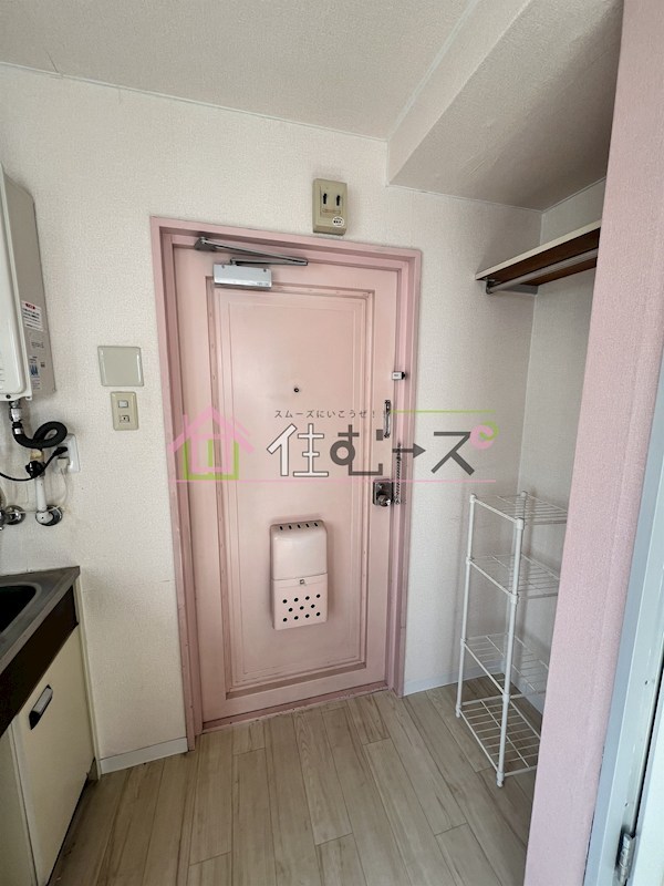 菅栄町レディースマンション 玄関