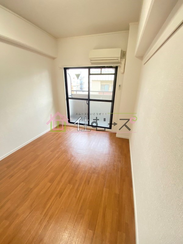 大国町青山ビル ベッドルーム