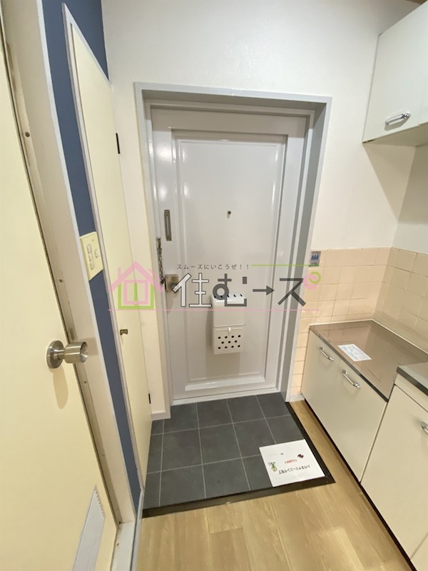 グランドハイツ平野西 玄関