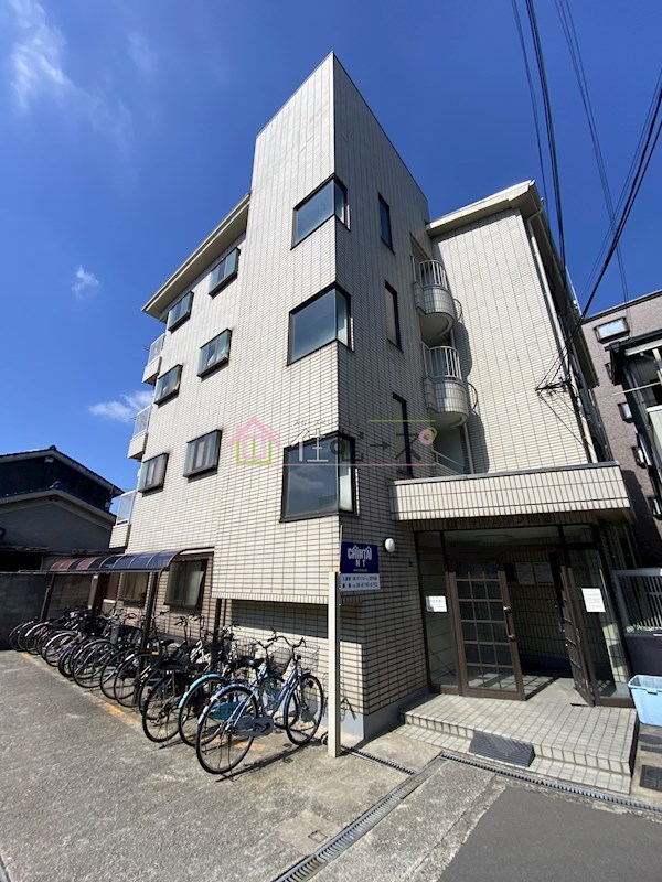 ロイヤルメゾン長吉 外観