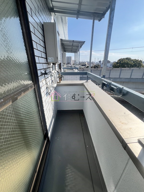 シャルマン新喜多 ベランダ