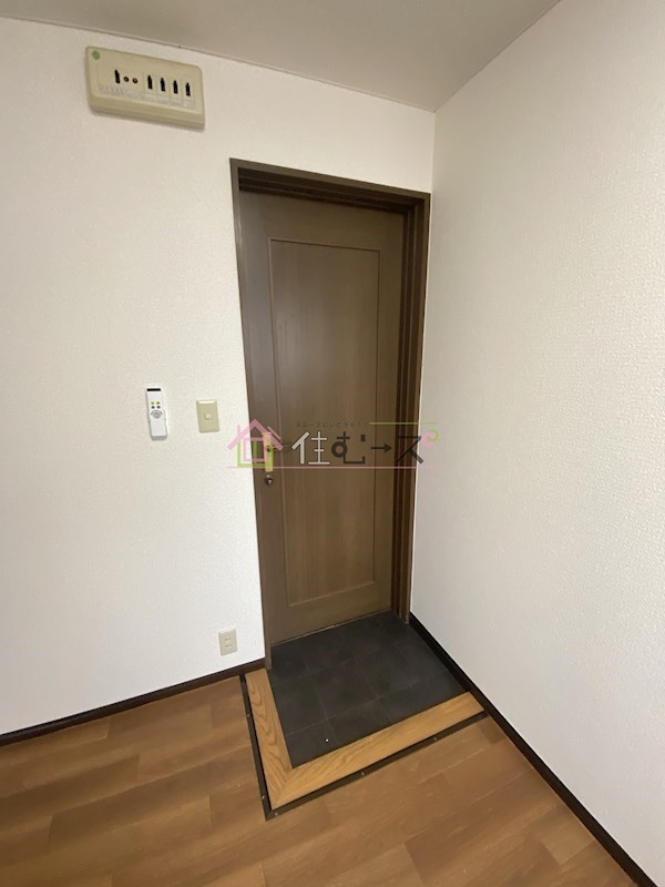 パールハイツ 玄関