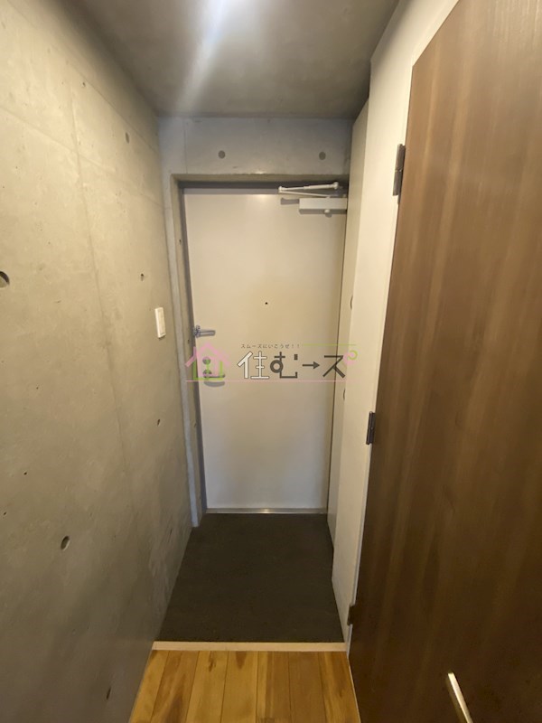 フェリオ南津守 玄関