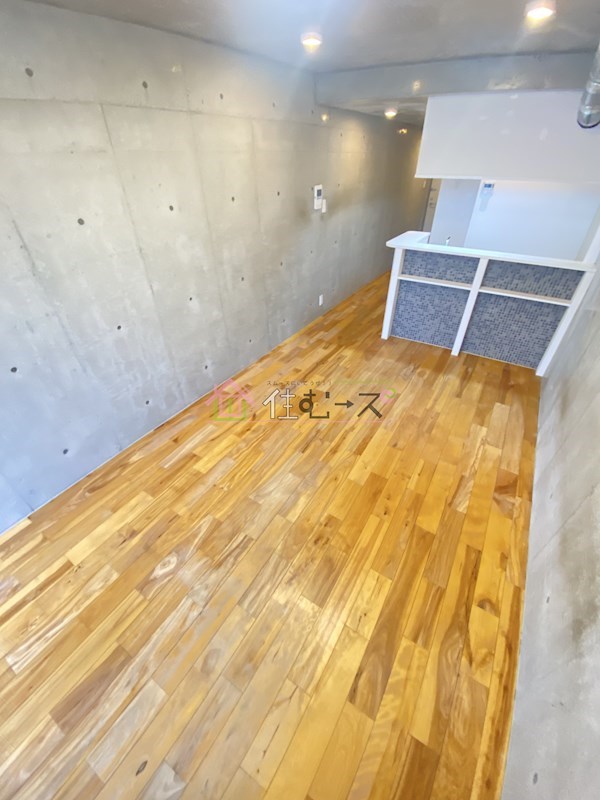 フェリオ南津守 リビング