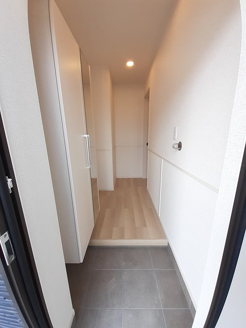 クルールＡ 玄関