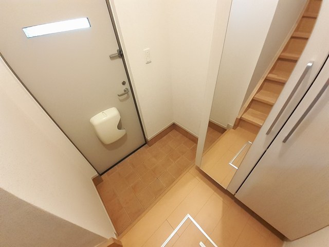 フルール　ラズリン 玄関