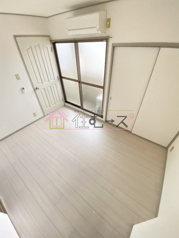 アヴァンス弁天町 ベッドルーム