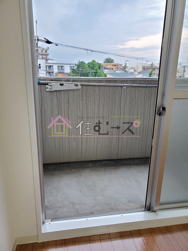 グランドーム国際 ベランダ