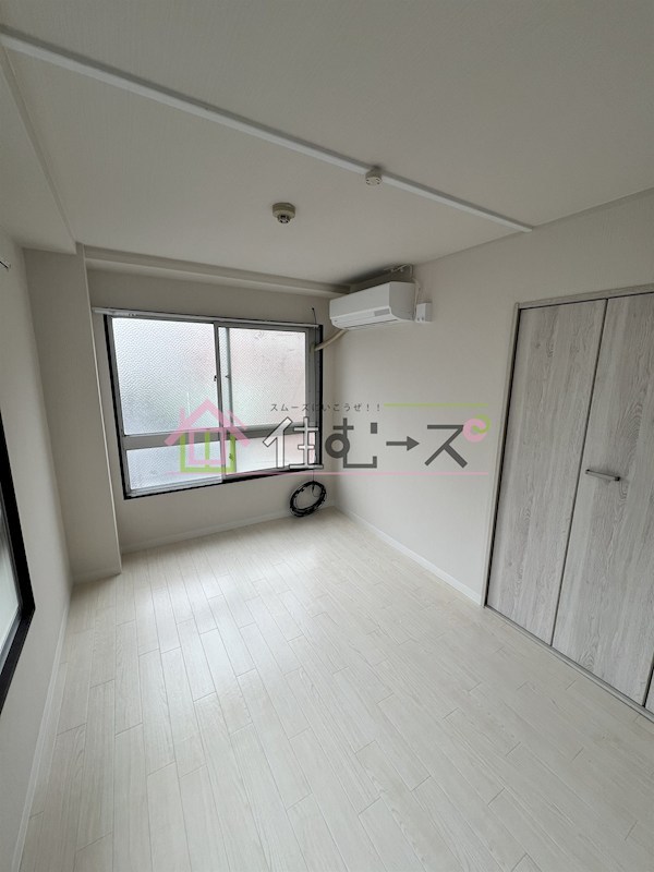 五條ハイツ ベッドルーム