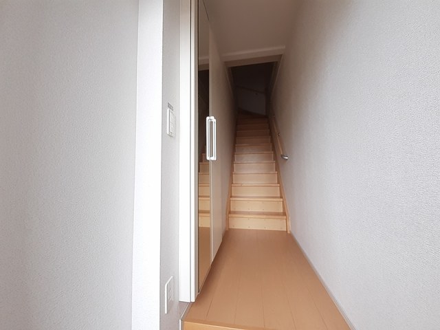 ルクプル　コート 玄関