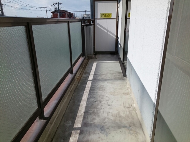京ハイツ　１ ベランダ