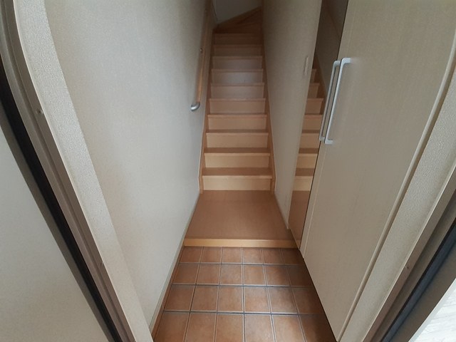 ひまわり 玄関