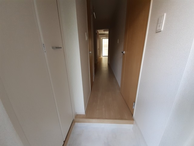 パインオーク　Ⅴ 玄関