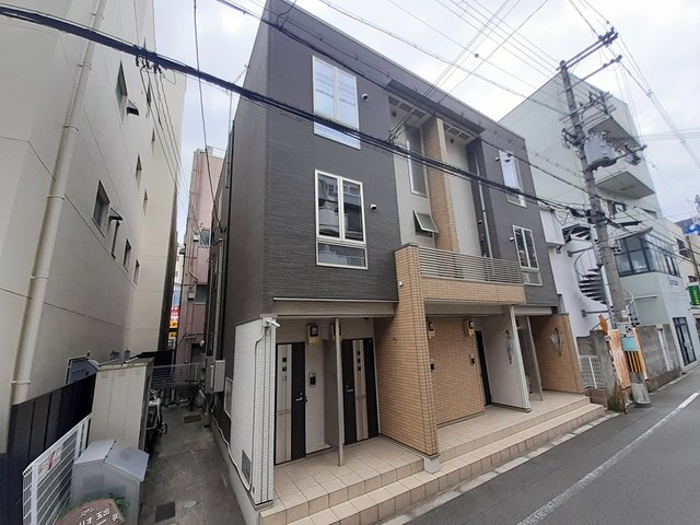 トリオ玉出 外観