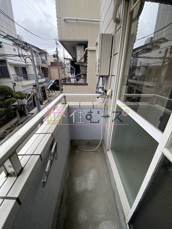 BEE ONE HOUSE ベランダ