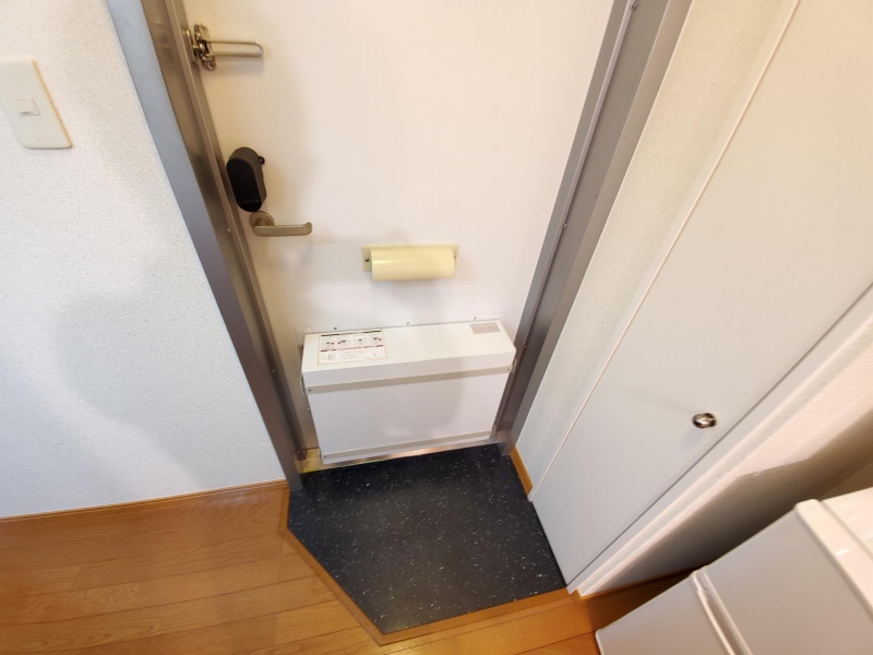 レオパレス櫻根 玄関