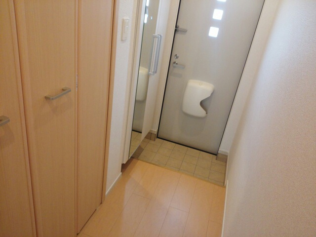 グレイス・寺川 玄関