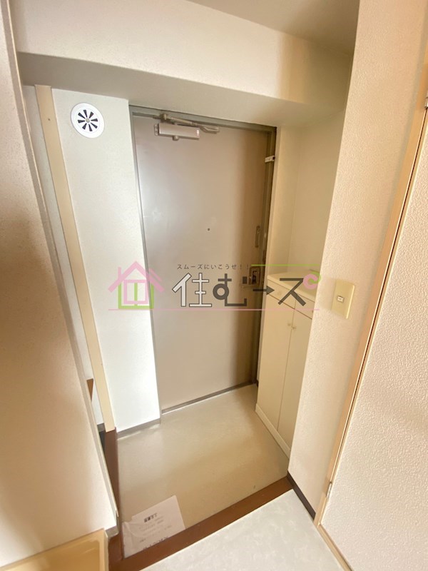 レヴェ北田辺 玄関