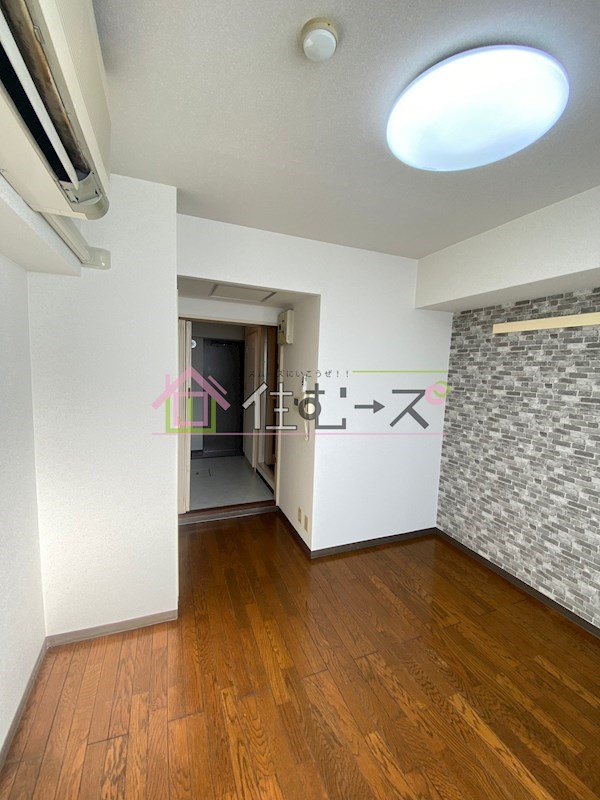 レヴェ北田辺 リビング