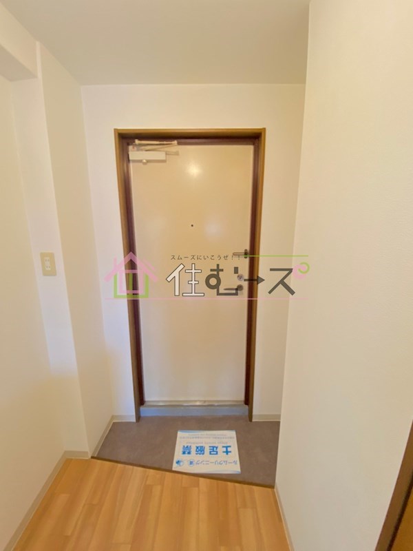 ドエル天満橋 玄関