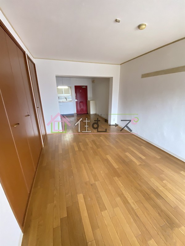 エバーグリーン新大阪 リビング