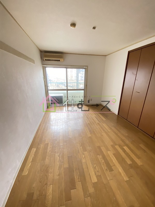 エバーグリーン新大阪 ベッドルーム