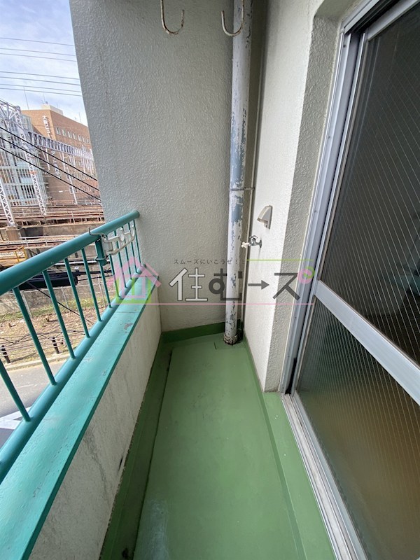 エバーグリーン新大阪 ベランダ