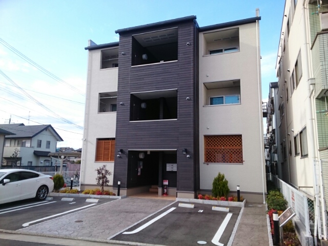 プランドール高安 外観