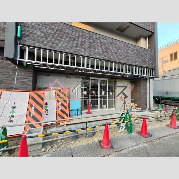 Alivis長田 玄関